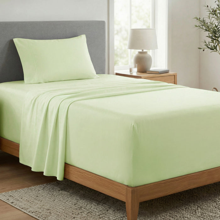 Queen / Light Sage Green
