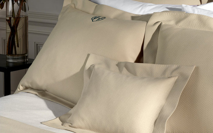 Elliot Coverlet