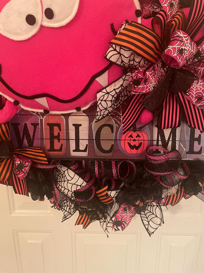 Hot Pink Spider Welcome Halloween Wreath Door Decoration 24 Inches  One-of-a-Kind Halloween Décor