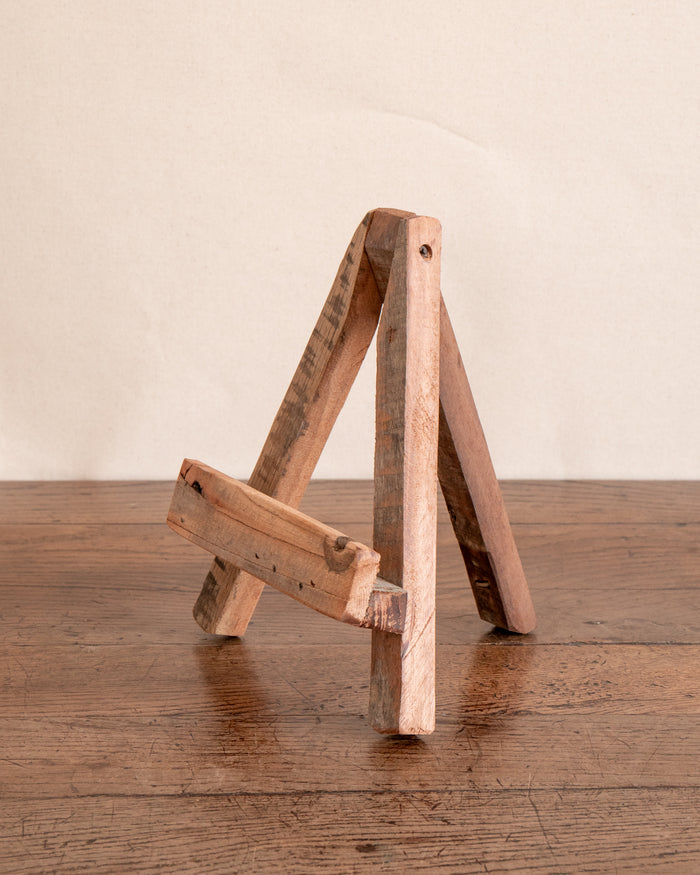 Ingram Tabletop Easel