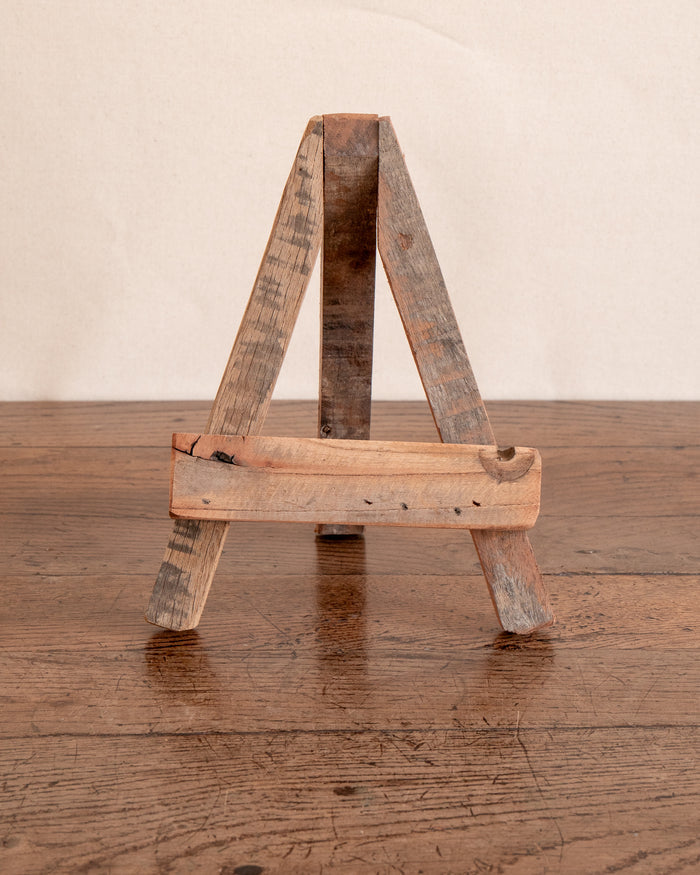 Ingram Tabletop Easel