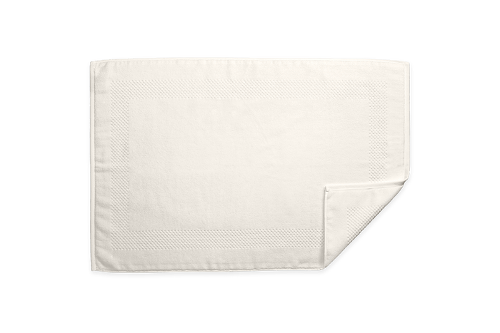 24" W x 36" L / Ivory