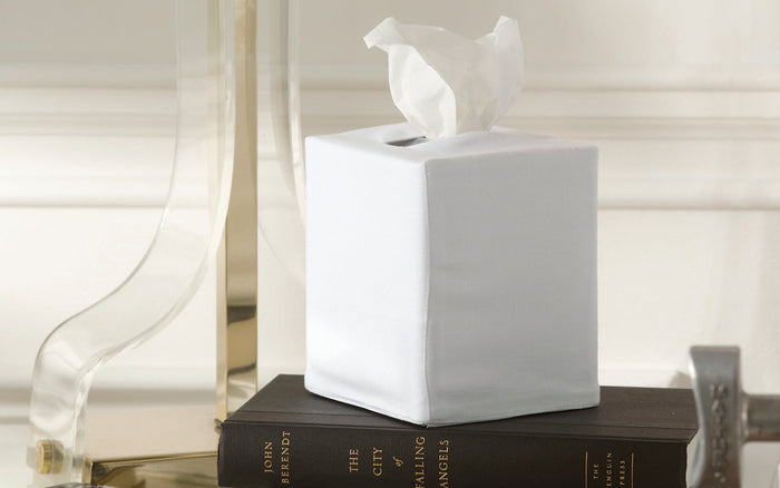 Matouk Plain Tissue Box Cover