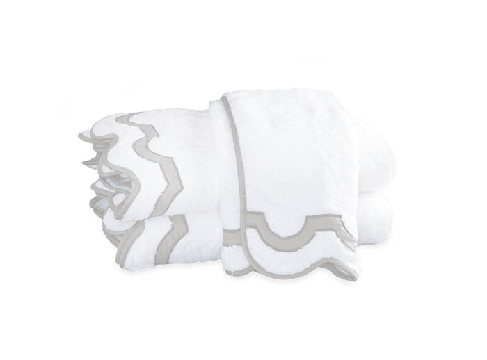 Bath Towel / Silver