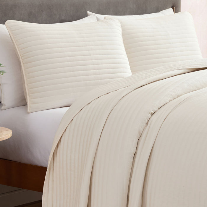 Full / Cream / Stripes Pattern