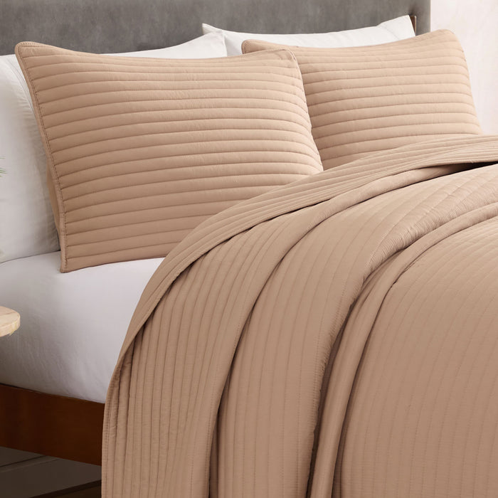 Full / Light Brown / Stripes Pattern