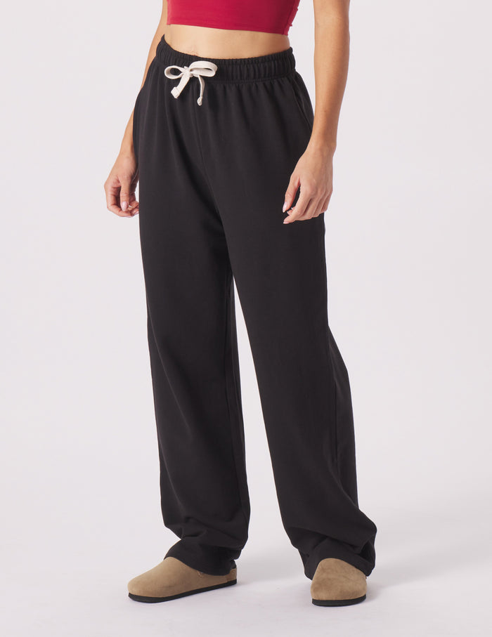 Straightleg Sweatpant: Black