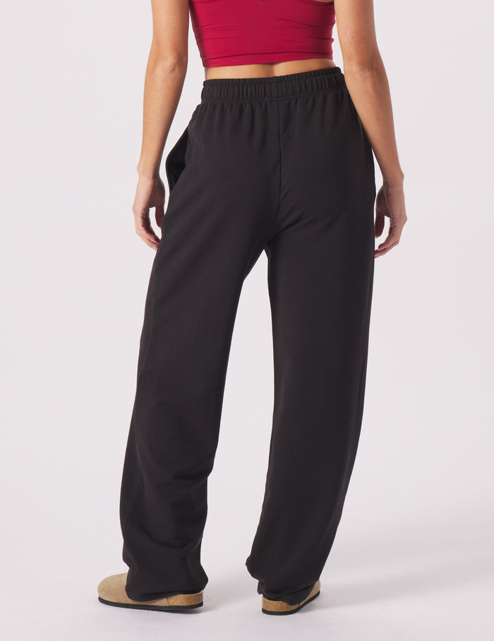 Straightleg Sweatpant: Black